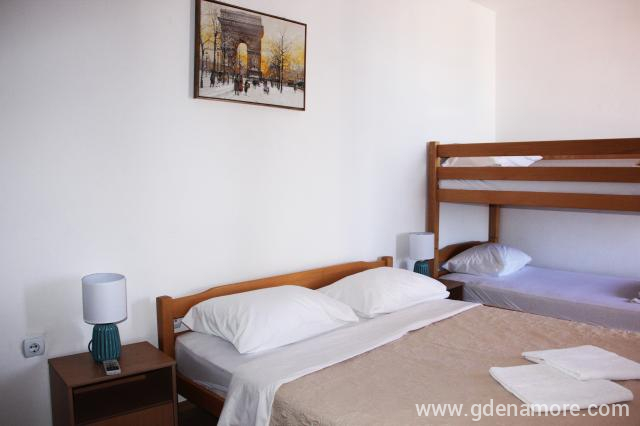 2. II ČETVOROKREVETNA u  M Apartments 2, privatni smeštaj u mestu Dobre Vode, Crna Gora